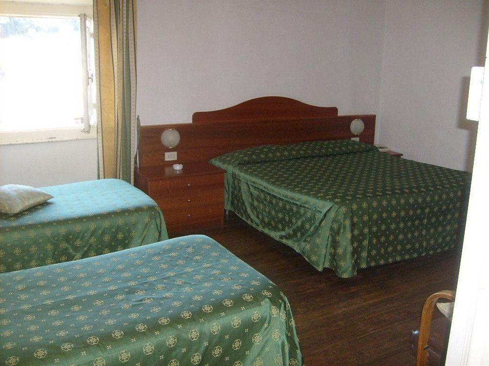 Hotel Villa Bonera Genua Buitenkant foto